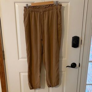 LOFT Women's Tan Straight Leg Pants